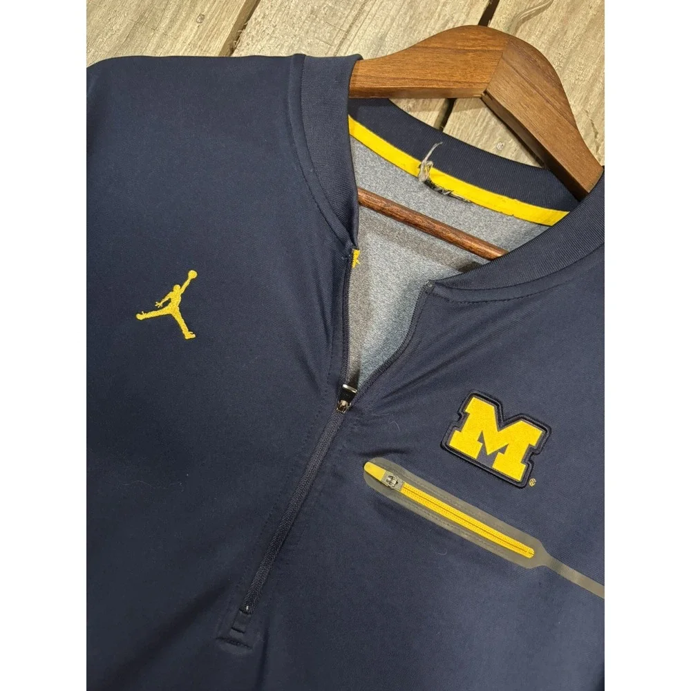 Nike 🔥Jordan Michigan Wolverines 🏀Mens Medium 💙🩶 Blue Gray‎ 1/4 Zip Dri-Fit